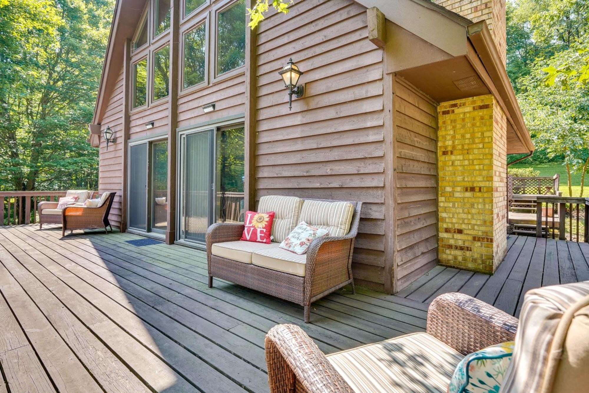 Howard Cabin Rental About 3 Mi To Apple Valley Lake! Mount Vernon Exteriör bild